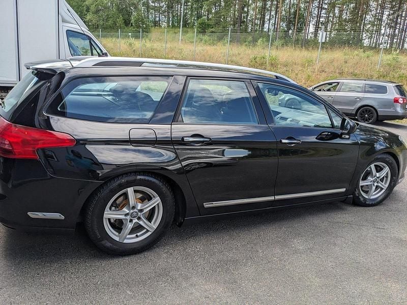 Svart Begagnad 2010 Citroën C5 Kombi | 40 000 kr (Marknadspris) - Bild 1/4