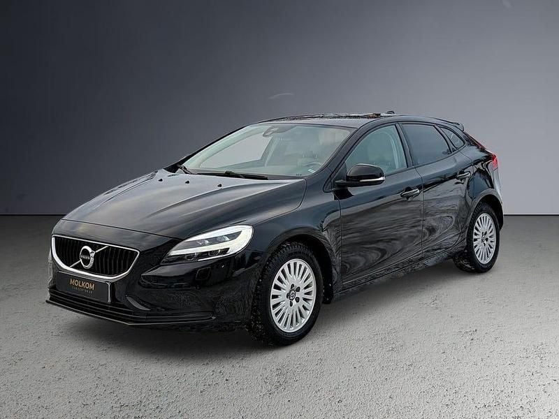 Begagnad Volvo V40 150 HK (110 kW) 2017 Svart