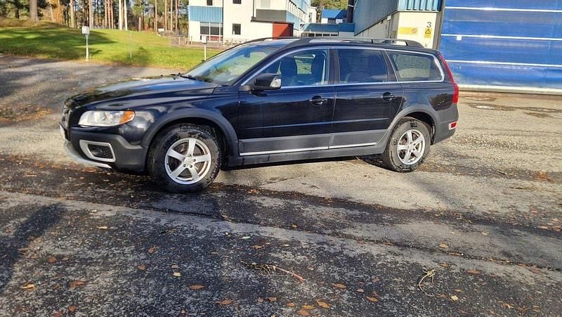 Svart Begagnad 2010 Volvo XC70 Summum SUV | 95 000 kr (Bra pris) - Bild 1/4