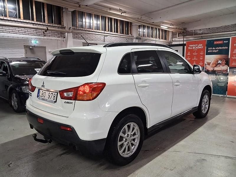 Begagnad Mitsubishi ASX 117 HK (86 kW) 2010 Vit SUV