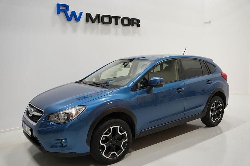 Blå Begagnad 2013 Subaru XV SUV | 164 800 kr (Marknadspris) - Bild 1/4