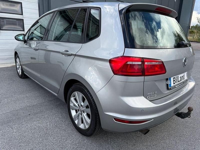 Begagnad VW Golf VII 110 HK (80 kW) 2015 Silver Halvkombi