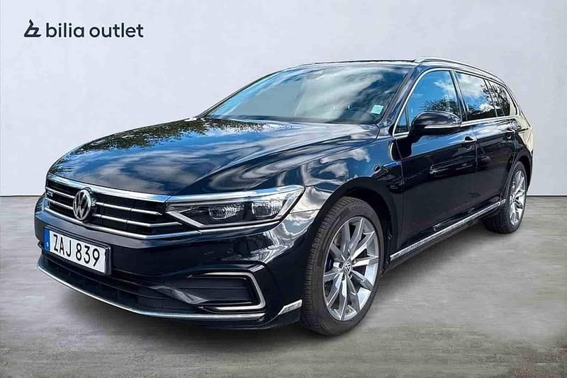 Svart Begagnad 2020 VW Passat GTE Kombi | 249 900 kr (Lite dyr) - Bild 1/1