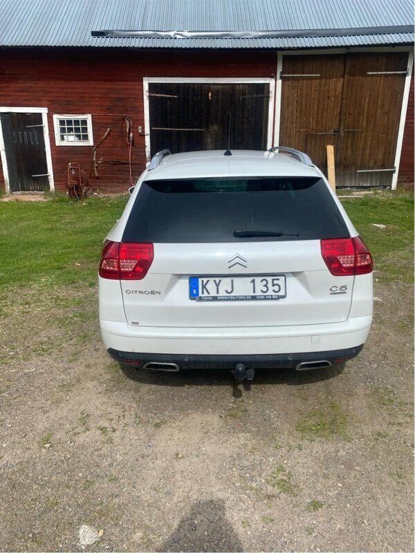 Vit Begagnad 2010 Citroën C5 Kombi | 45 000 kr (Marknadspris) - Bild 1/4