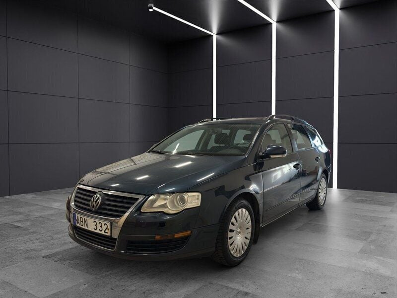 Mörkgrå Begagnad 2006 VW Passat Kombi | 44 900 kr (Marknadspris) - Bild 1/4