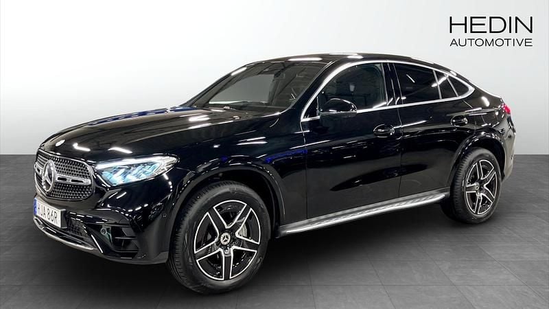 Begagnad 2024 Mercedes GLC300e AMG Sportkupé | 798 900 kr (Lite dyr) - Bild 1/4