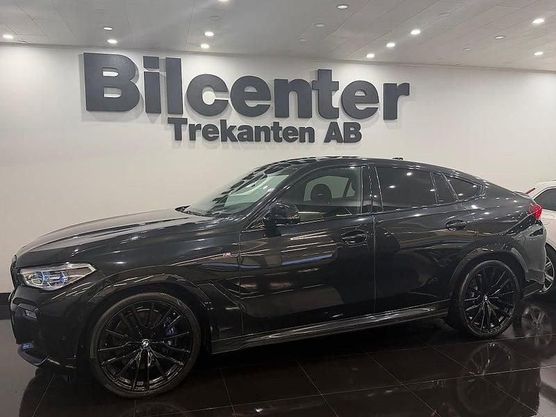 Svart Begagnad 2020 BMW X6 M Sport SUV | 799 000 kr (Dyr) - Bild 1/4
