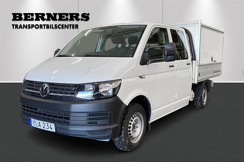 Vit Begagnad 2017 VW Transporter Van | 249 900 kr (Marknadspris) - Bild 1/4