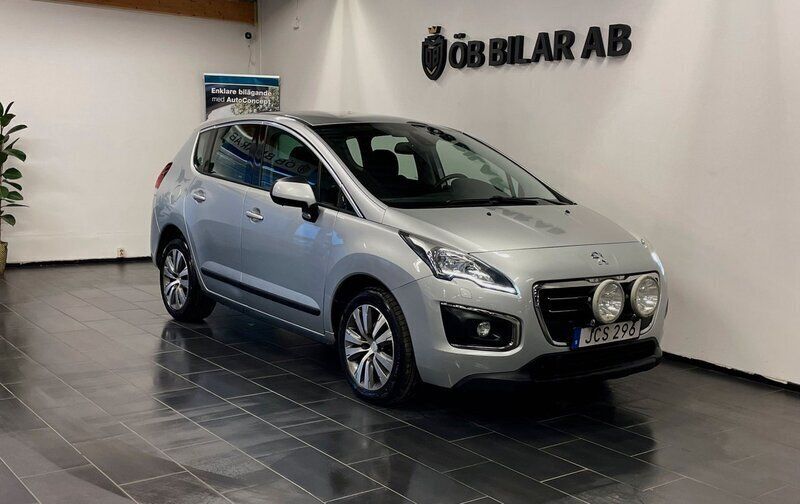 Ljusgrå (grå) Begagnad 2015 Peugeot 3008 Kombi | 89 900 kr (Marknadspris) - Bild 1/4