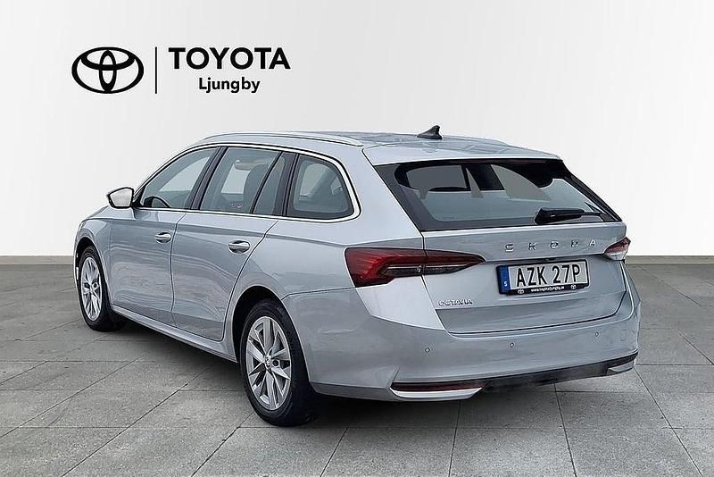 Begagnad Skoda Octavia Selection 116 HK (85 kW) 2024 Silver Kombi