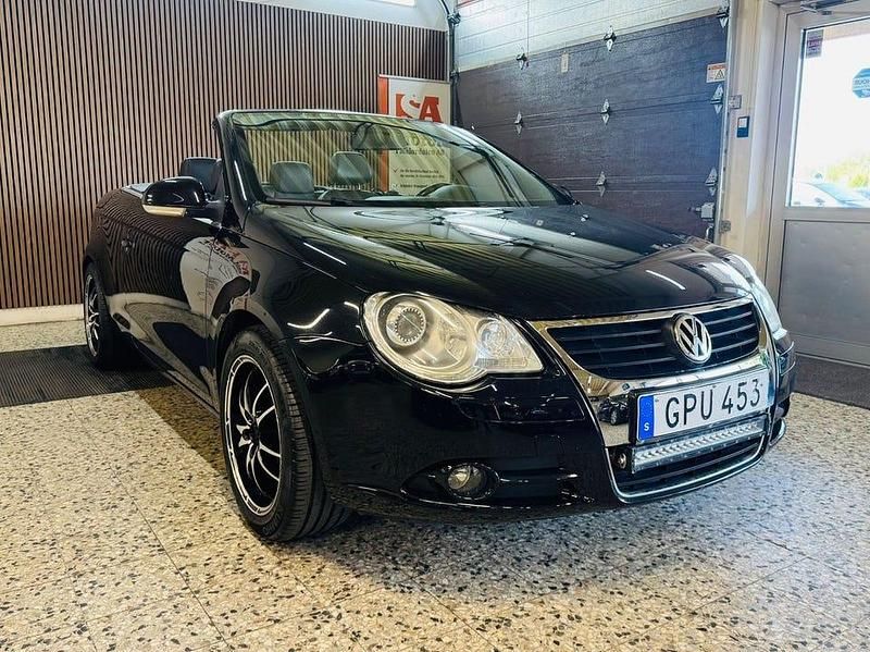 Begagnad VW Eos 200 HK (147 kW) 2008 Svart Cab