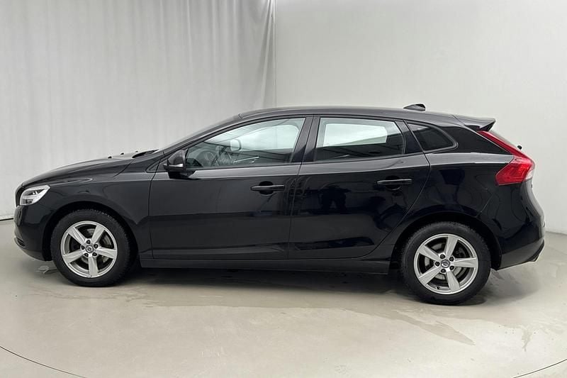 Begagnad Volvo V40 Business Edition 150 HK (110 kW) 2017 Svart