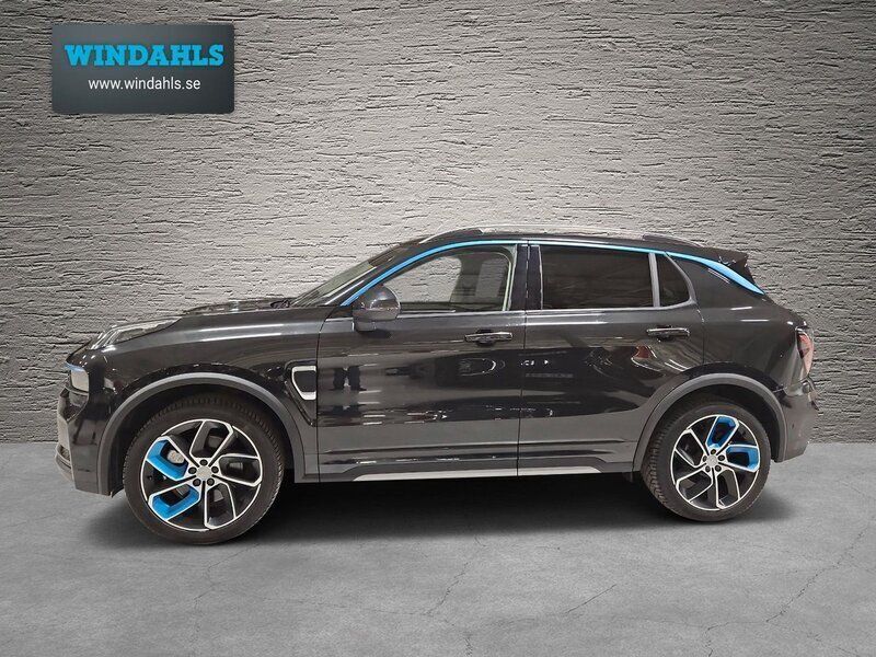 Svart Begagnad 2022 Lynk & Co 01 SUV | 319 000 kr (Lite dyr) - Bild 1/4