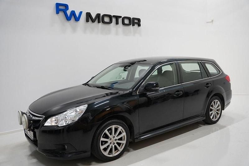 Svart Begagnad 2011 Subaru Legacy Kombi | 54 800 kr (Marknadspris) - Bild 1/4