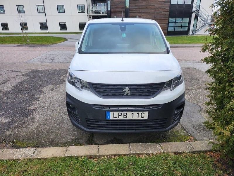 Begagnad 2020 Peugeot Partner Minibuss | 135 000 kr (Bra pris) - Bild 1/4