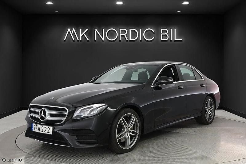 Svart Begagnad 2017 Mercedes E220 AMG line Sedan | 318 900 kr (Marknadspris) - Bild 1/4