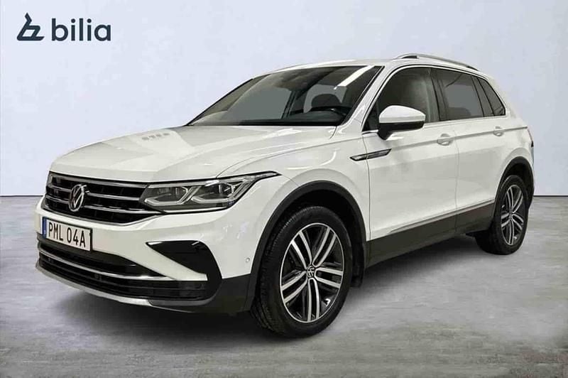 Vit Begagnad 2021 VW Tiguan SUV | 298 500 kr (Marknadspris) - Bild 1/1