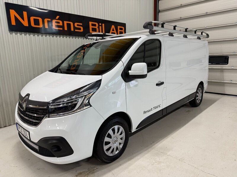 Vit Begagnad 2021 Renault Trafic Van | 219 000 kr (Marknadspris) - Bild 1/4