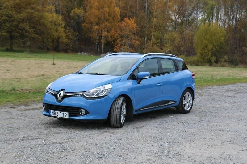 Blå Begagnad 2015 Renault Clio GrandTour Kombi | 74 000 kr (Marknadspris) - Bild 1/4