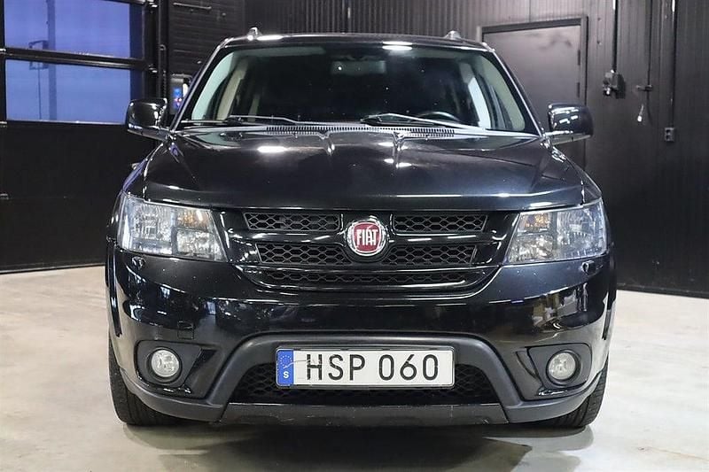 Begagnad Fiat Freemont Sport 170 HK (125 kW) 2015 Svart SUV