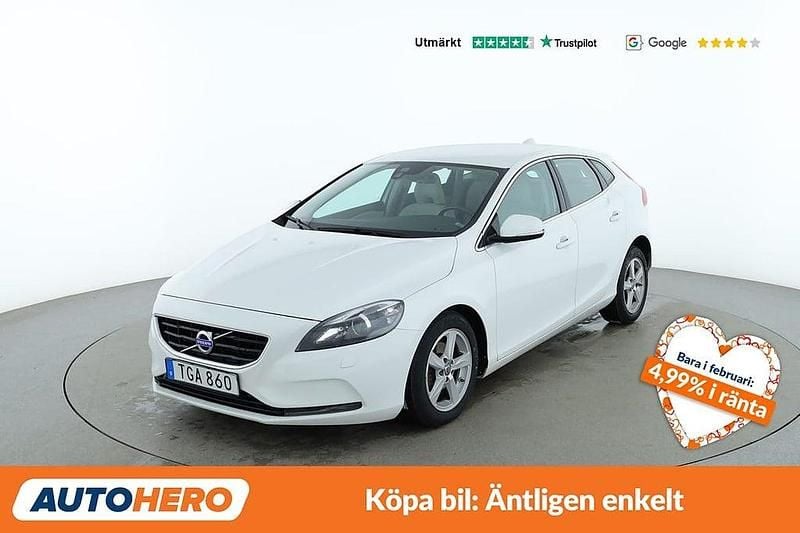 Vit Begagnad 2014 Volvo V40 Momentum Halvkombi | 88 000 kr (Bra pris) - Bild 1/4