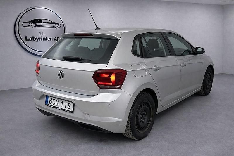 Begagnad VW Polo 95 HK (69 kW) 2020 Silver Halvkombi