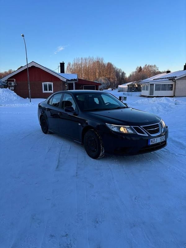 Begagnad 2009 Saab 9-3 Sedan | 39 000 kr (Marknadspris) - Bild 1/4