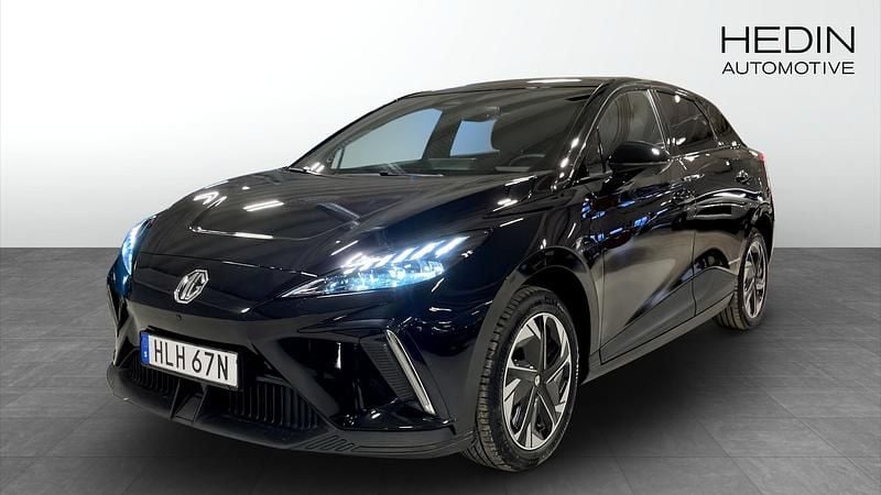 Svart Begagnad 2022 MG MG4 EV Luxury Halvkombi | 269 900 kr (Marknadspris) - Bild 1/4