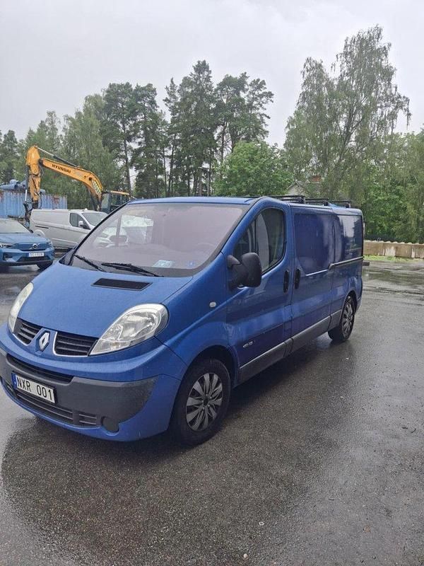 Blå Begagnad 2013 Renault Trafic Van | 69 000 kr (Marknadspris) - Bild 1/4