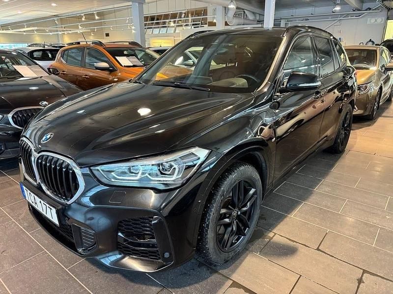 Begagnad BMW X1 M Sport 220 HK (161 kW) 2021 Svart SUV