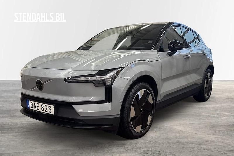 Grå Begagnad 2024 Volvo EX30 Ultra SUV | 369 000 kr (Marknadspris) - Bild 1/4