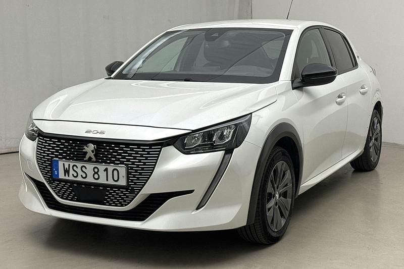 Vit Begagnad 2022 Peugeot e-208 Allure Halvkombi | 140 000 kr (Superpris) - Bild 1/4