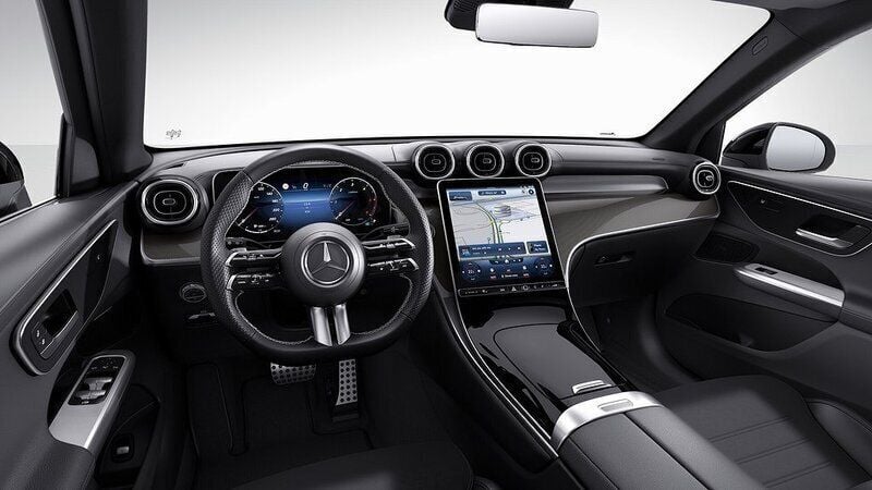 Begagnad Mercedes GLC300 AMG line 2023 SUV