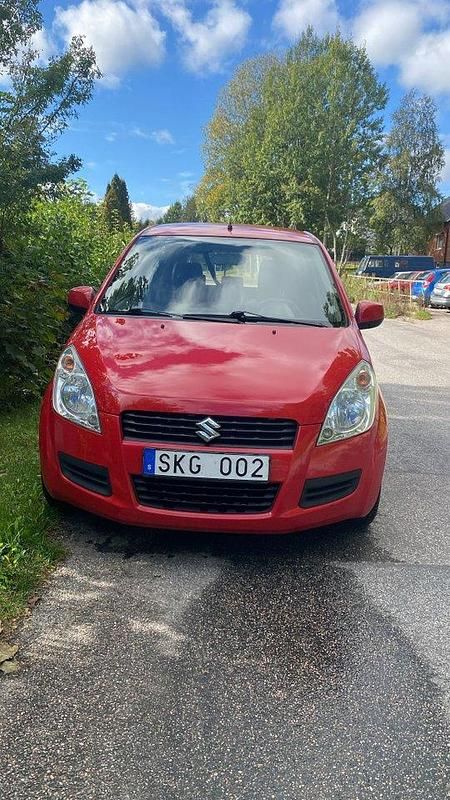Röd Begagnad 2010 Suzuki Splash GLS Halvkombi | 31 800 kr (Lite dyr) - Bild 1/4