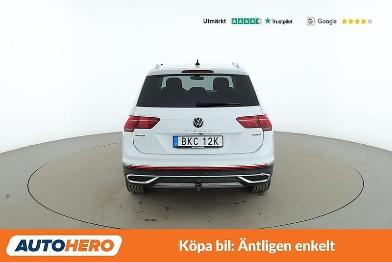 Begagnad VW Tiguan Allspace Elegance 203 HK (149 kW) 2022 Vit SUV