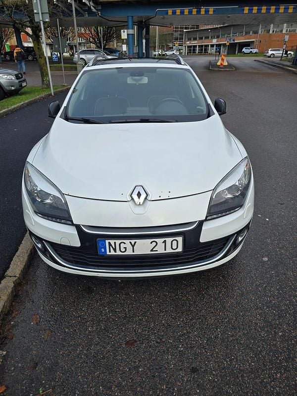 Begagnad 2013 Renault Mégane III | 30 000 kr (Bra pris) - Bild 1/4