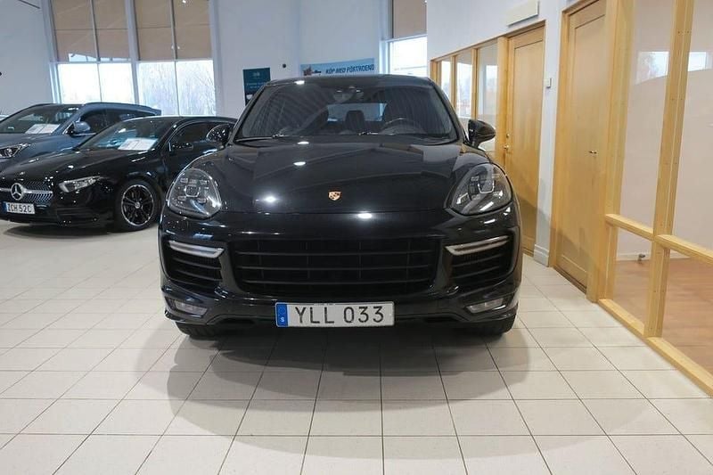 Begagnad Porsche Cayenne GTS Sport 441 HK (324 kW) 2017 Svart SUV