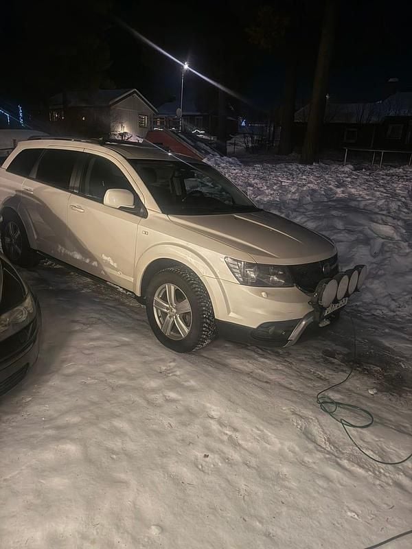 Begagnad 2015 Fiat Freemont SUV | 75 000 kr (Bra pris) - Bild 1/1