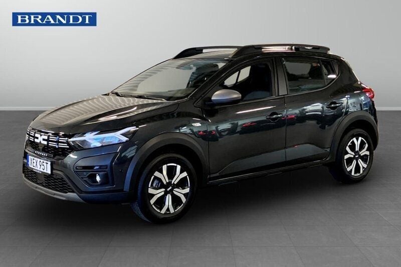 Grå Begagnad 2023 Dacia Sandero Expression Halvkombi | 219 900 kr (Dyr) - Bild 1/3