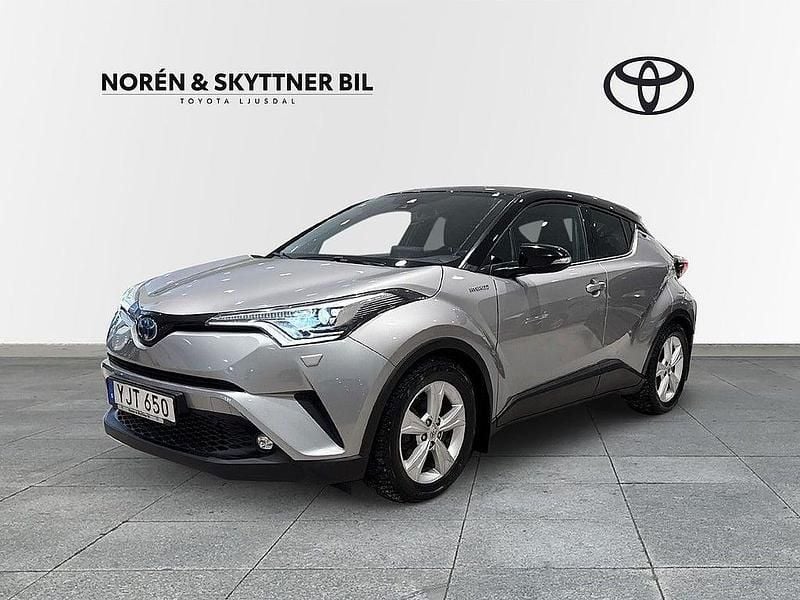 Begagnad Toyota C-HR Style 124 HK (91 kW) 2016 Grå SUV