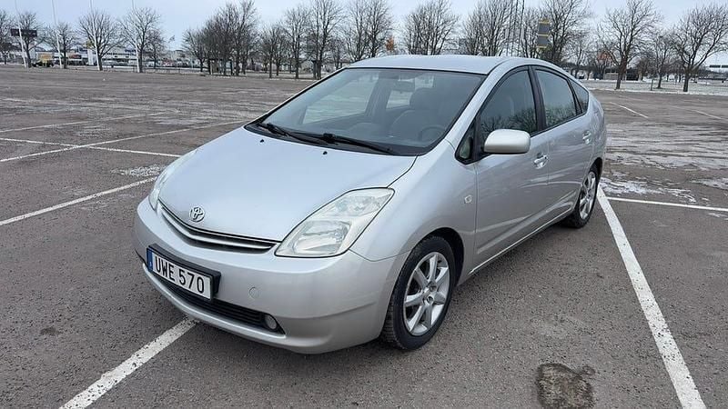 Begagnad 2005 Toyota Prius | 44 900 kr (Marknadspris) - Bild 1/4