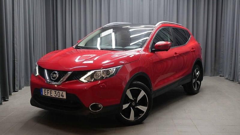 Röd Begagnad 2016 Nissan Qashqai 360º SUV | 119 000 kr (Marknadspris) - Bild 1/4