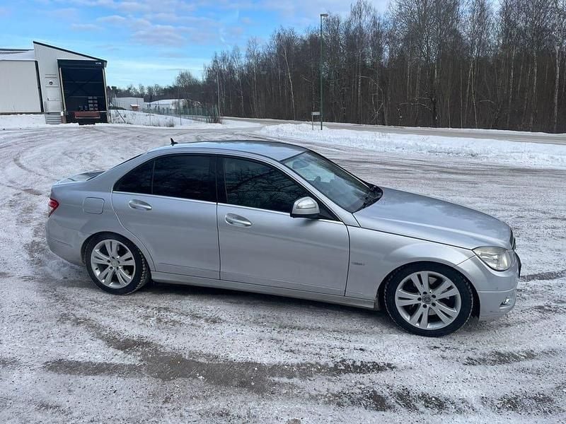 Begagnad Mercedes C350 272 HK (200 kW) 2008