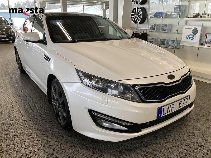 Begagnad Kia Optima 136 HK (100 kW) 2012 Vit Sedan