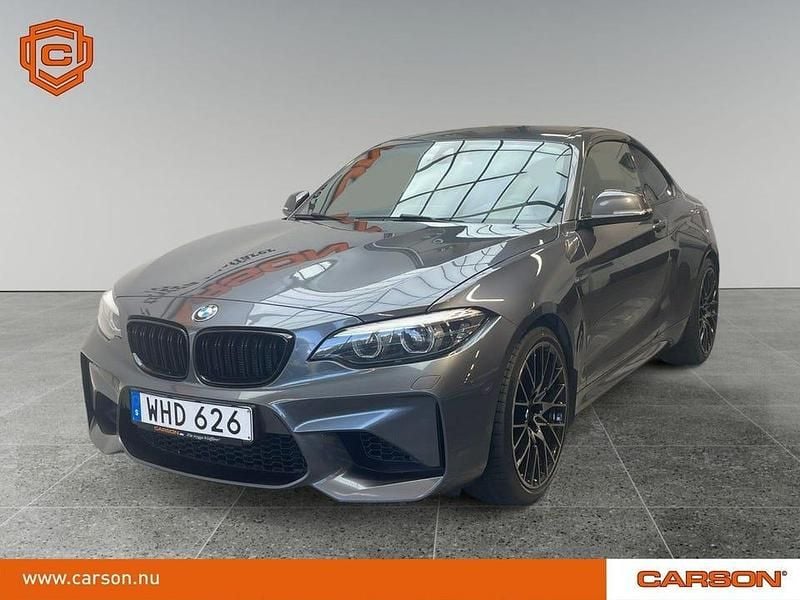 Grå Begagnad 2017 BMW M2 Competition Edition Sportkupé | 429 900 kr (Marknadspris) - Bild 1/3
