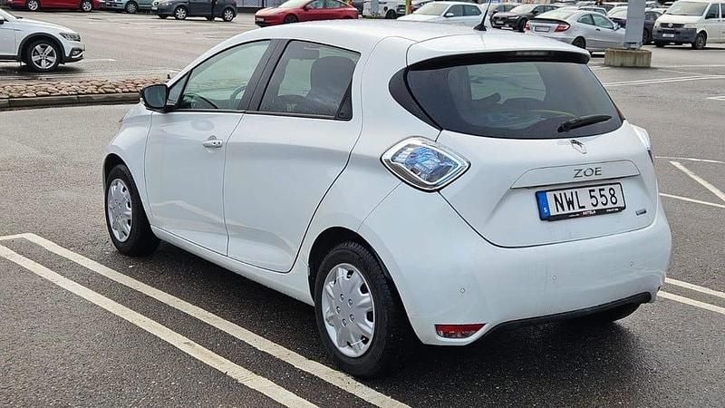 Begagnad Renault Zoe 67 kW (92 HK) 2018 Vit Halvkombi