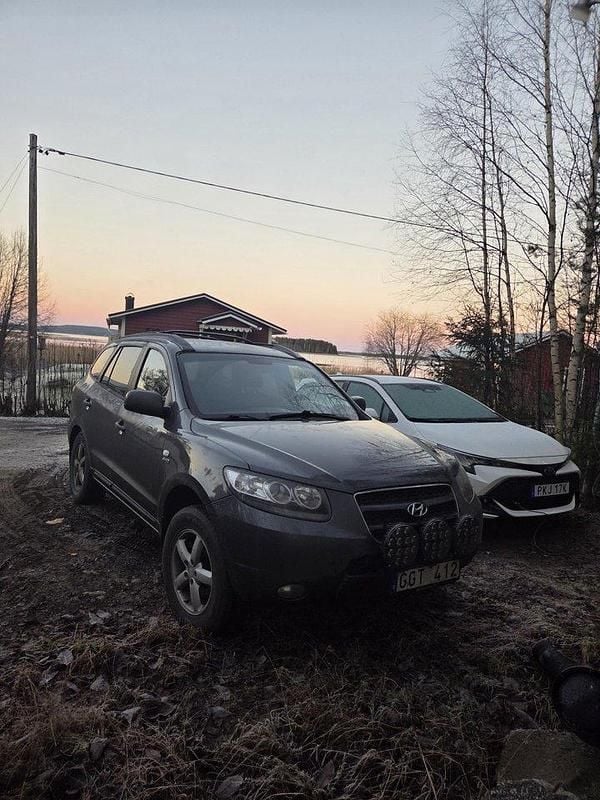 Silver Begagnad 2007 Hyundai Santa Fe SUV | 20 000 kr (Superpris) - Bild 1/4