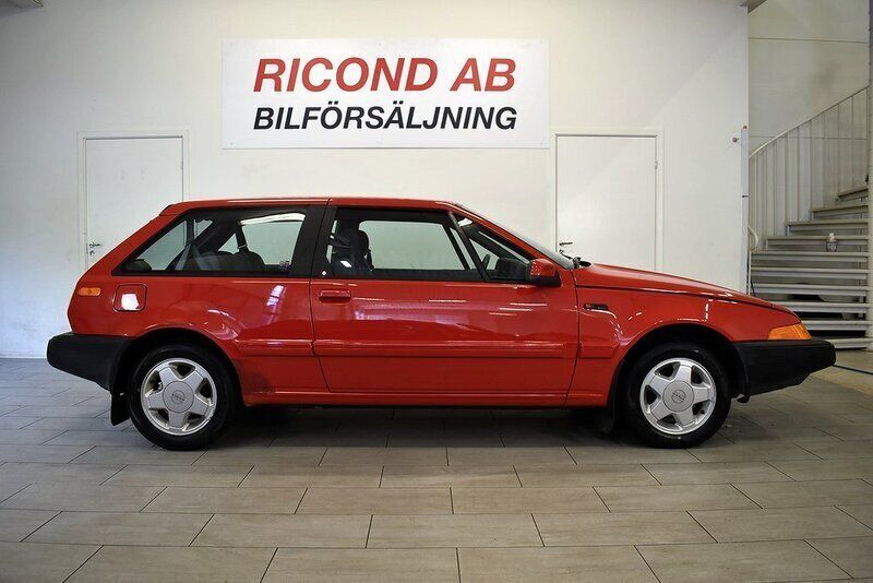 Begagnad Volvo 480 109 HK (80 kW) 1987 Röd Sportkupé