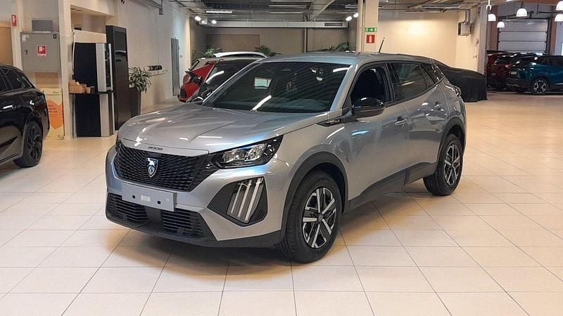 Grå Ny 2025 Peugeot 2008 Style SUV | 319 900 kr (Lite dyr) - Bild 1/4