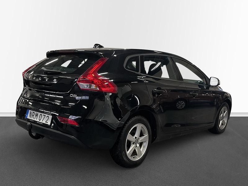 Begagnad Volvo V40 Business Edition 121 HK (88 kW) 2017 Svart Kombi